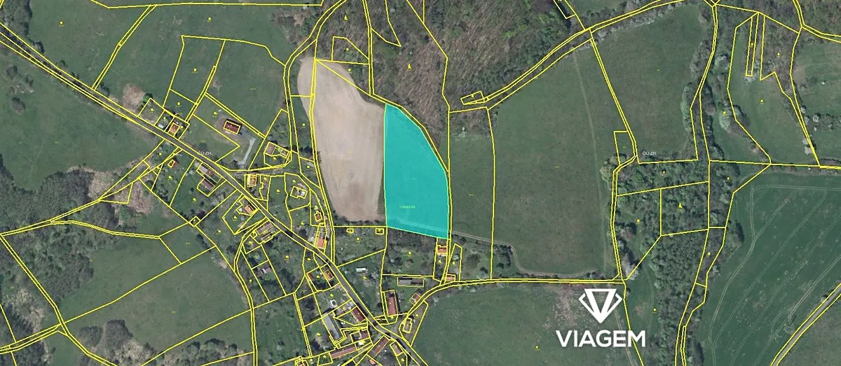 Prodej podílu 19/20 pole 7720 m²